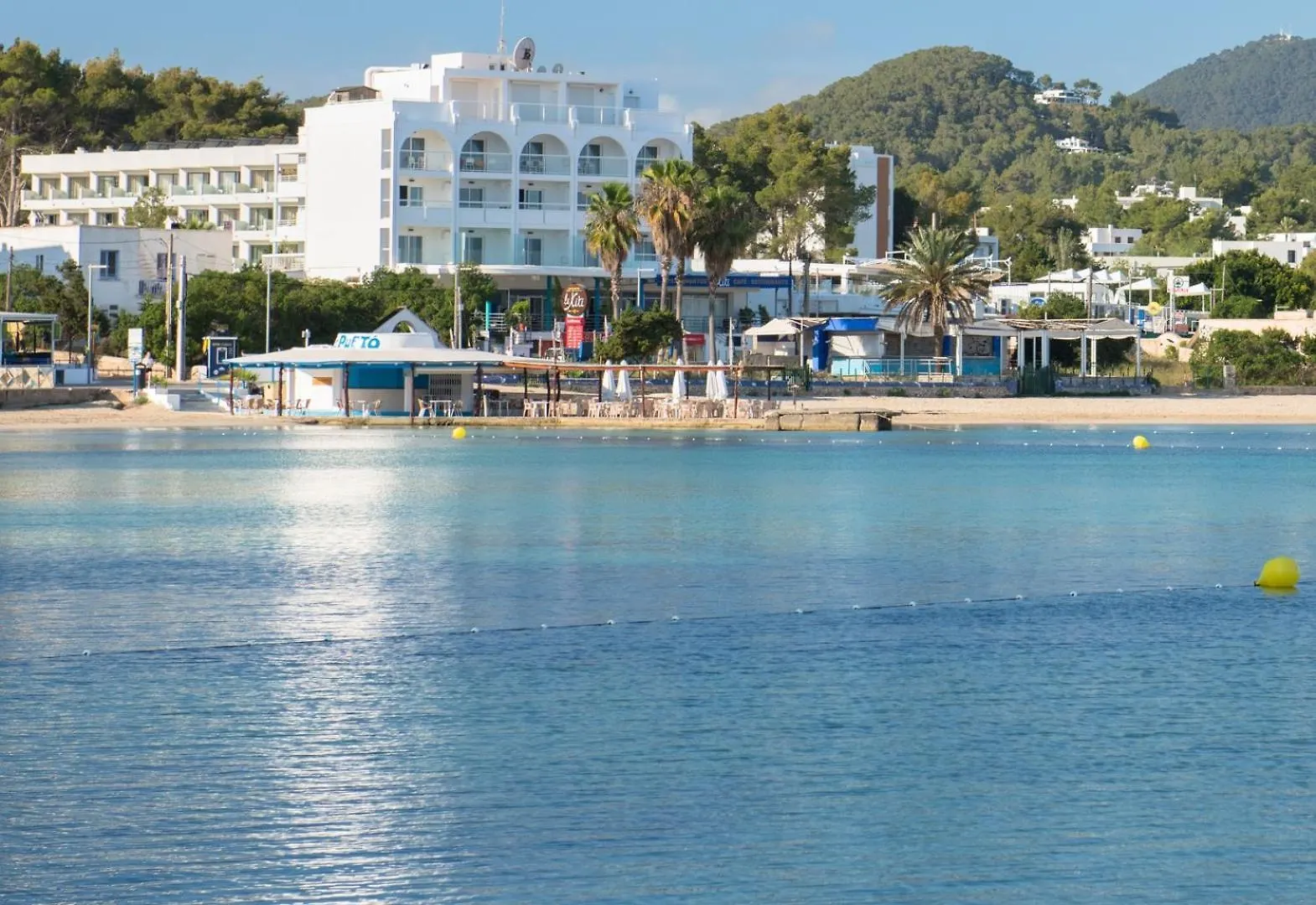 Lägenhetshotell Apartamentos La Kiki San Antonio