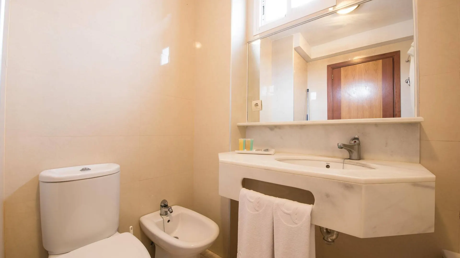 Apartamentos La Kiki San Antonio  Spanien