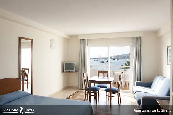 Apartamentos La Kiki San Antonio  Lägenhetshotell